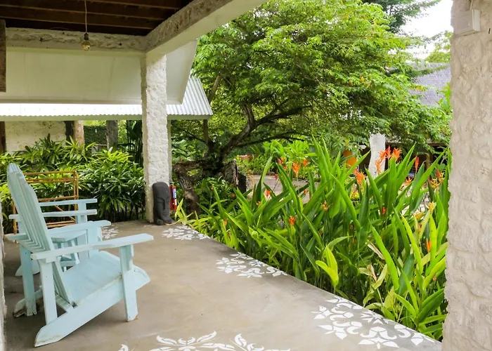 ベッド・アンド・ブレックファスト Chanteak Bali - Stone House 2 4*